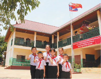 习近平给老挝小学全体师生回信引发热烈反响